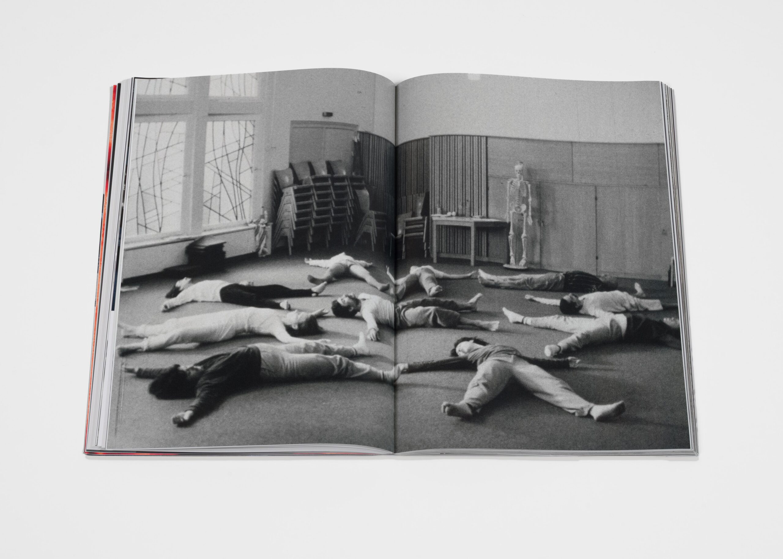 Jeremy Shaw dans STUDIO Magazine